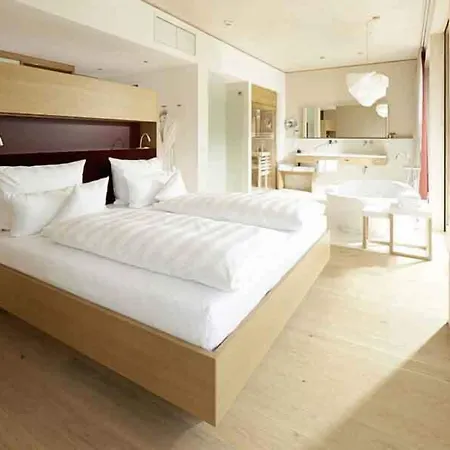 Otel Bora Hotsparesort 4*